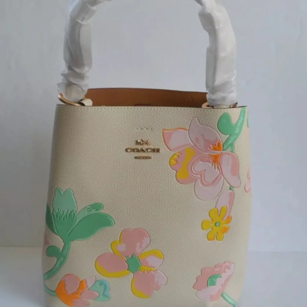 COACH Bucket Bag with Dreamy Land Floral Print Spring Summer Bag NEW WITHOUT TAG - Picture 3 of 15